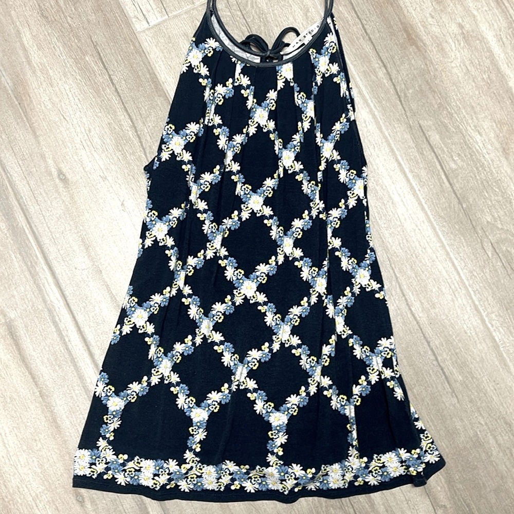 Max Studio sleeveless top